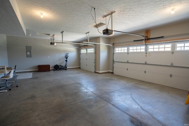Building Photo - 2855 Needletail Dr