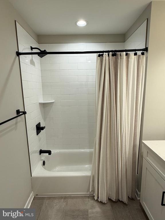 Building Photo - 3119 Pierview Ln