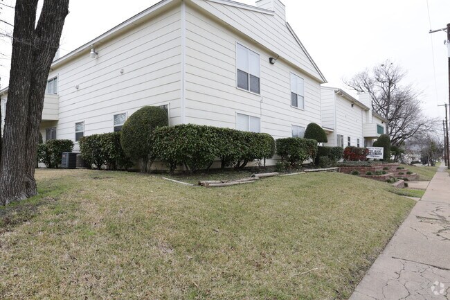 Building Photo - East Side Apartments