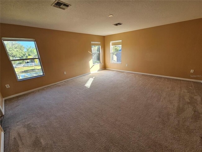 Building Photo - 1881 Strathmore Cir