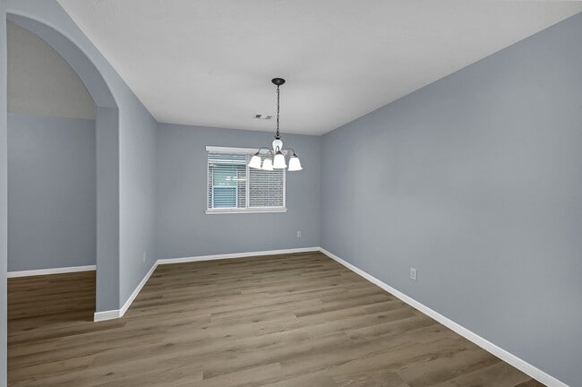 Building Photo - 15710 Bannowsky Lane