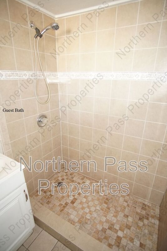 Building Photo - 7161 Dale Rd