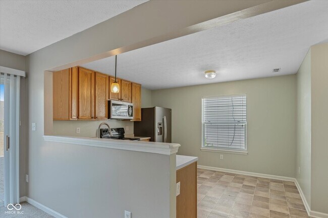 Building Photo - 2808 Dawnlake Dr