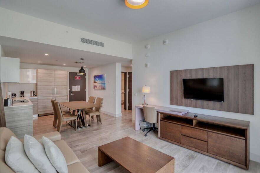 Building Photo - 345 Indiana St