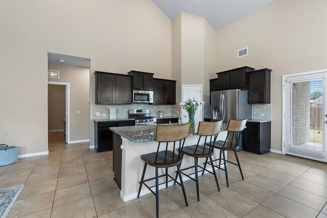 Building Photo - 2428 Lyla Ln