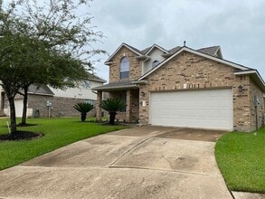 Building Photo - 7406 Valentine Ln