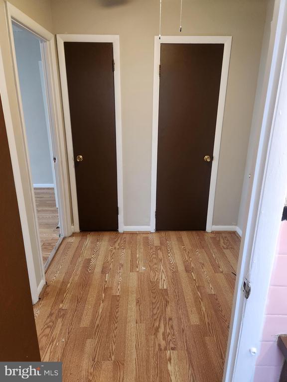 Building Photo - 6651 Claridge St