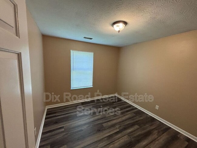 Building Photo - 954 Hathaway Dr