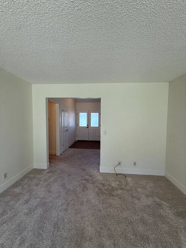 Building Photo - Orcutt Single Story Recently Updated Home with Large Yard