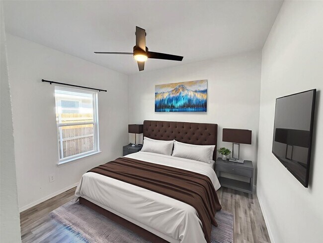 Building Photo - 805 Exeter St