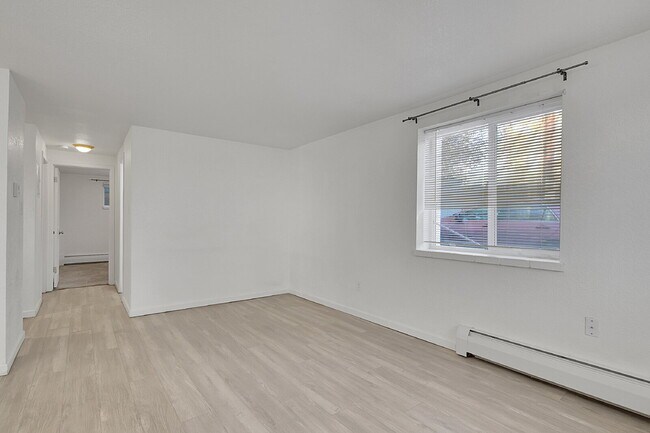 Building Photo - $1,320.95 with FIRST FULL MONTH'S FREE RENT  - 2 Bedrooms, 1 Bathroom, Condo in Denver with Cozy ...