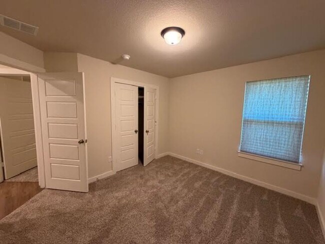 Building Photo - New Build in China Spring