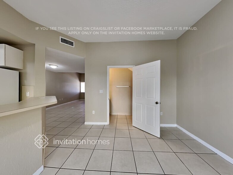 Building Photo - 8887 SW 220th Ln