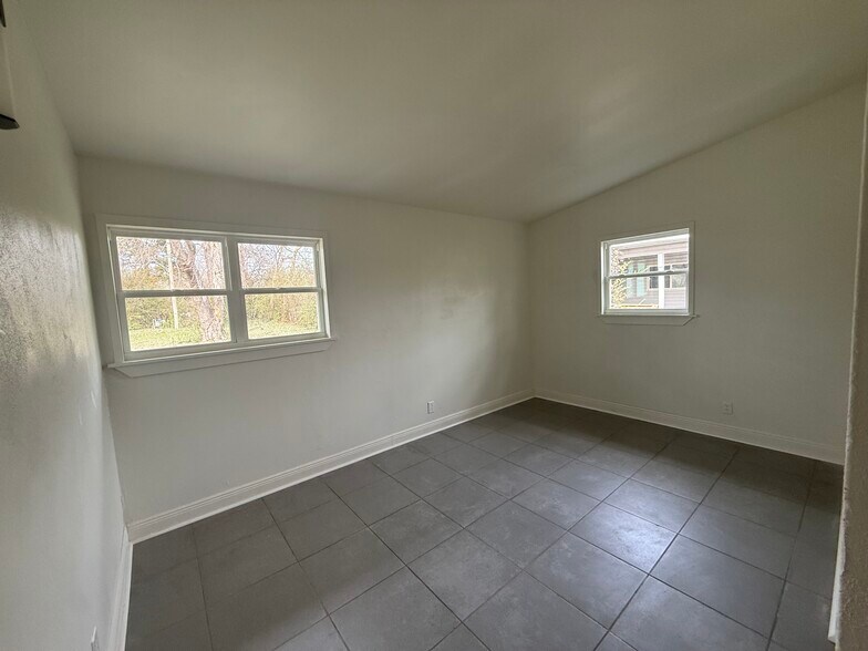 Building Photo - 2916 Williams Ave