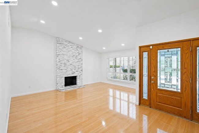 Building Photo - 9699 Rudway Ct