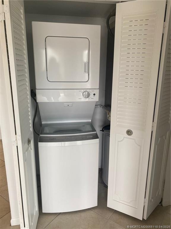 Building Photo - 2118 SE Edler Dr