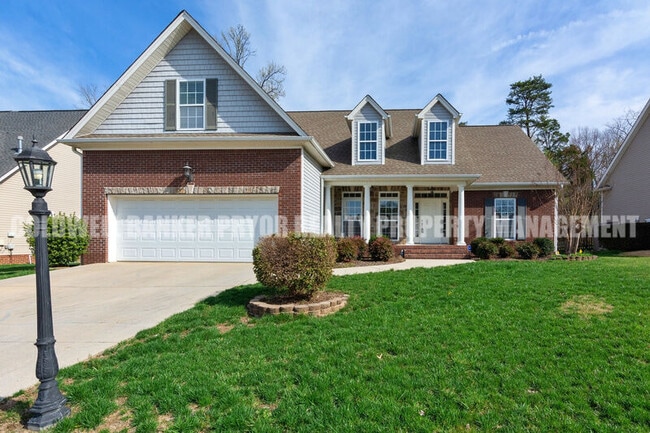 Building Photo - 6811 Neville Dr