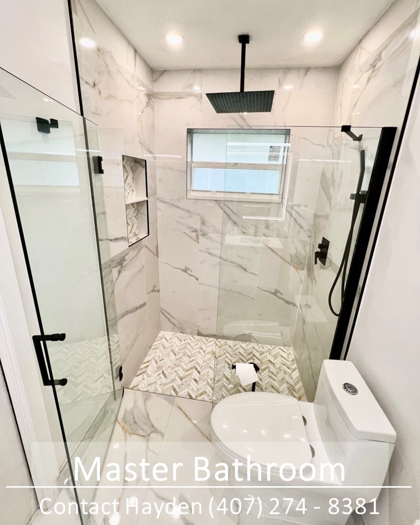 Primary Bathroom - 1523 Gallinule Dr