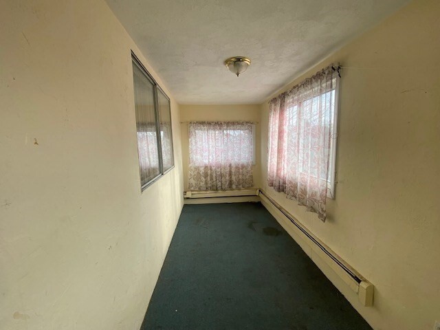 Building Photo - 67 Nichols St