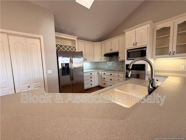 Building Photo - 848 Castleberry Ct