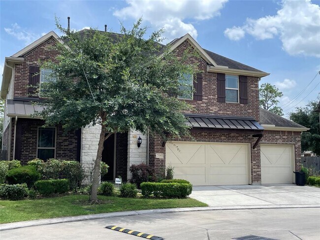 Building Photo - 2116 Rosenthal Ln