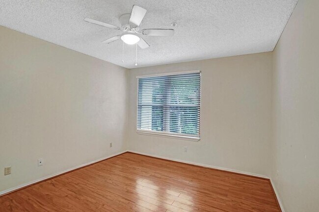 Building Photo - 2301 N Congress Ave