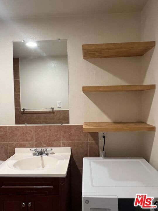 Building Photo - 3708 Altura Ave