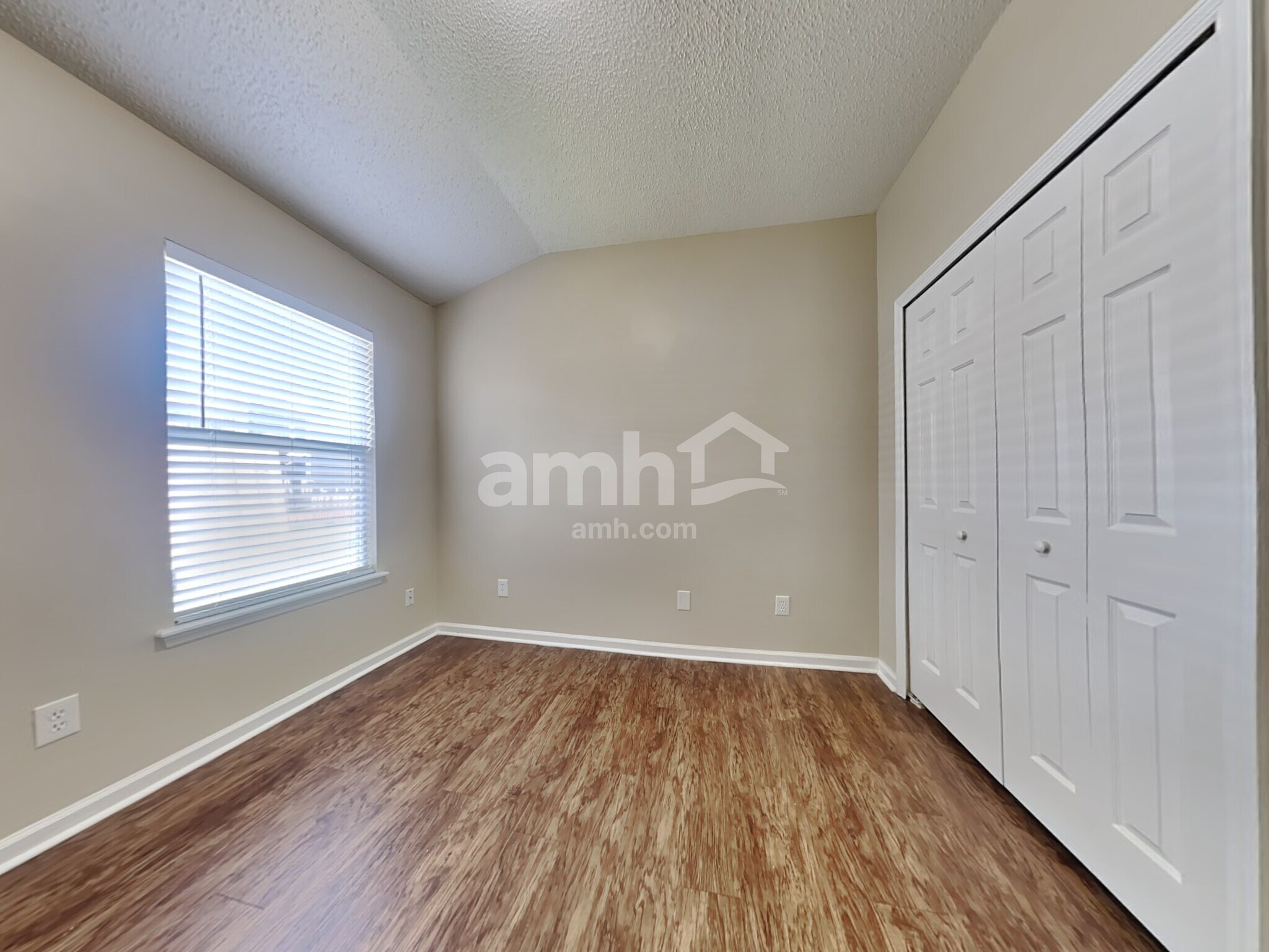 Building Photo - 10952 Sawtooth Oak Ct