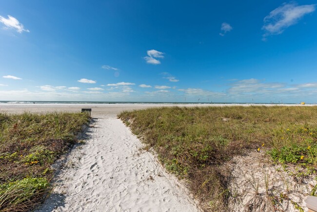 Building Photo - SEASONAL INCREDIBLE SOUTHWESTERN GULF VIEW...