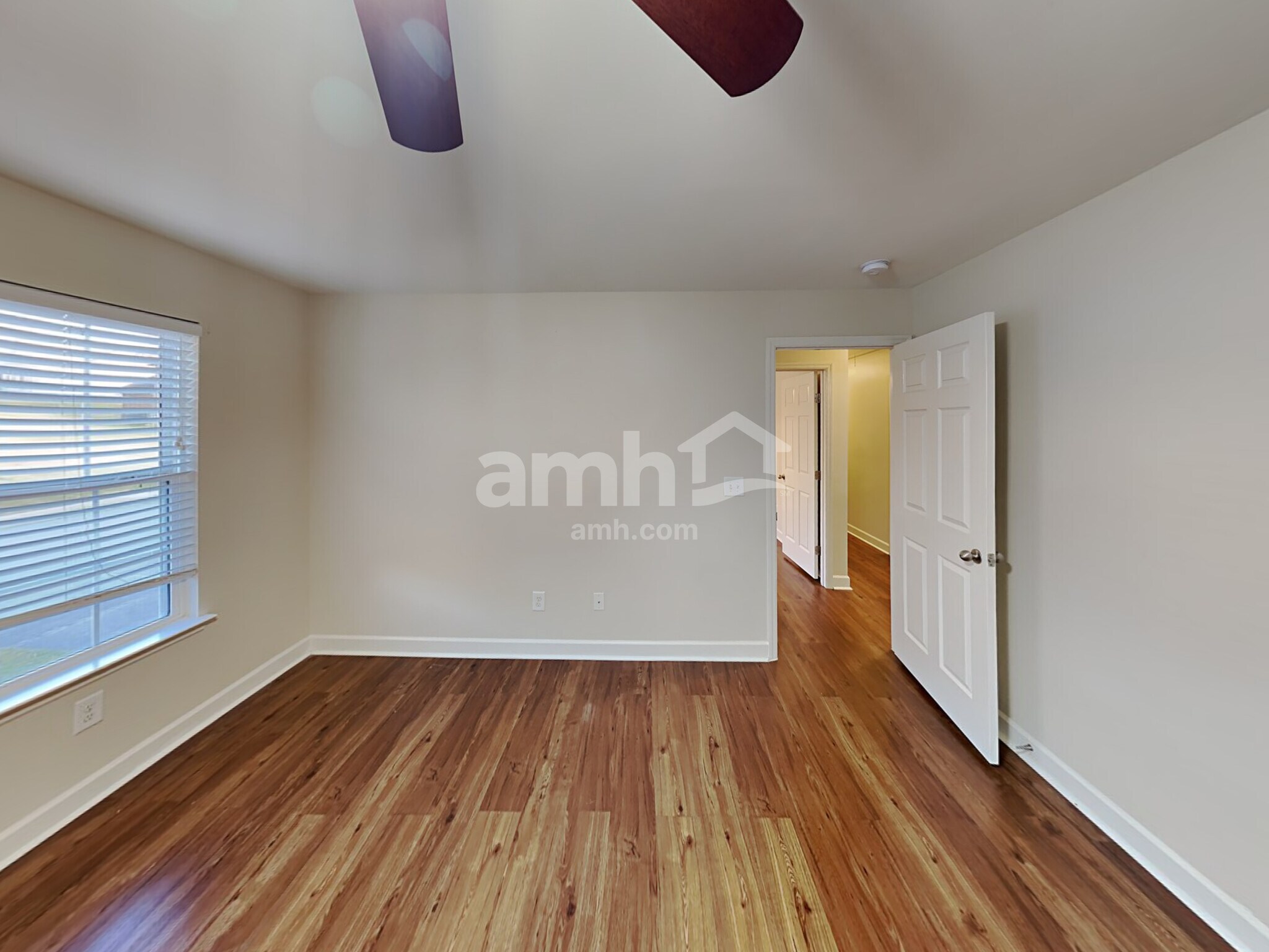 Building Photo - 140 Abbey Rd