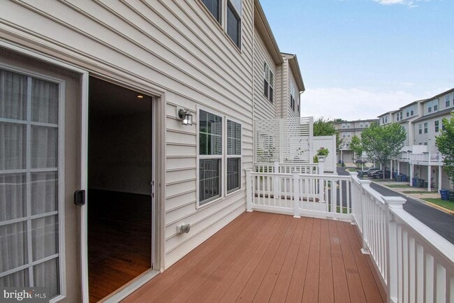 Building Photo - 3636 Wright Terrace