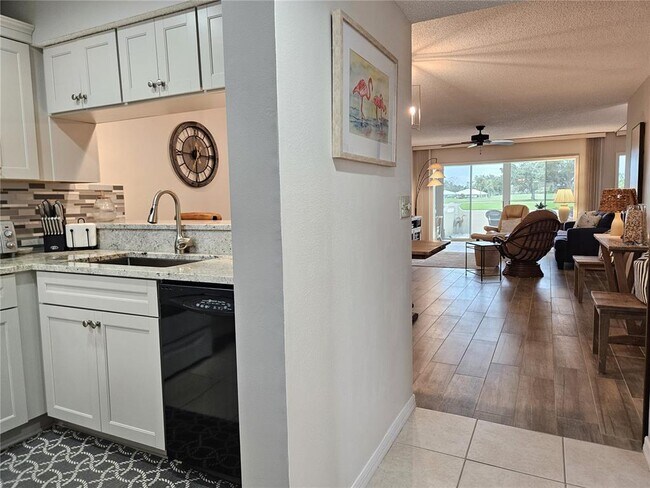 Building Photo - 435 Cerromar Ln