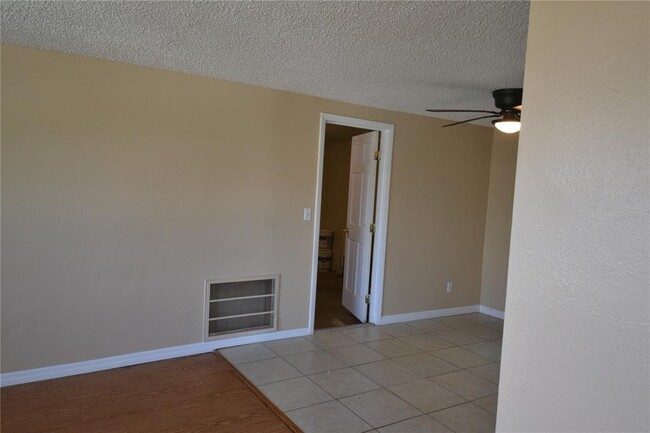 Building Photo - 2143 Chatlin Rd