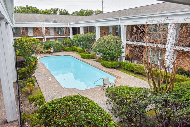 Building Photo - 5343 Richmond Ave.