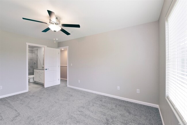 Building Photo - 8414 Gilman Wy