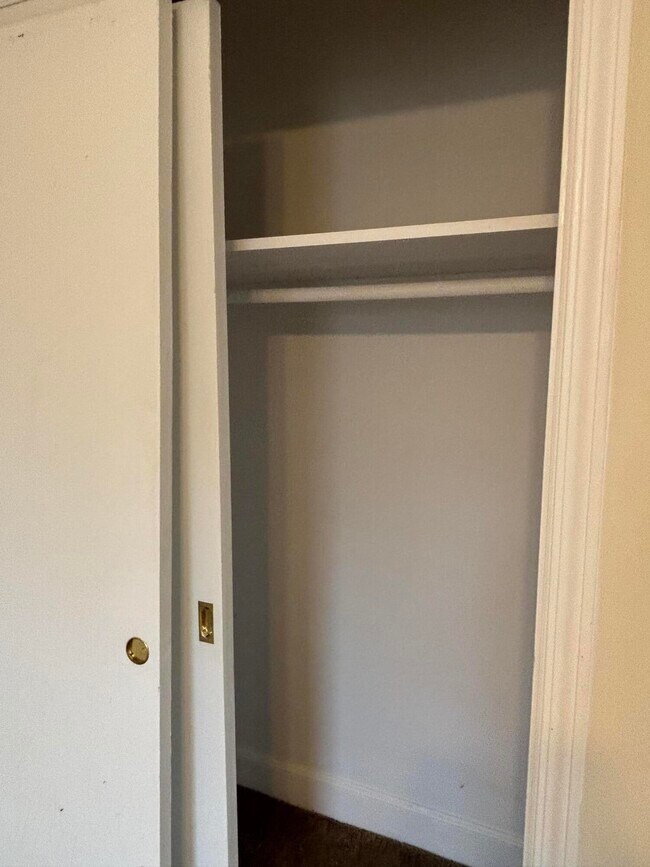 Building Photo - 232 Pinckney St