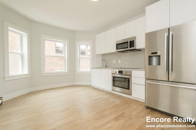 Building Photo - 184 Chiswick Rd