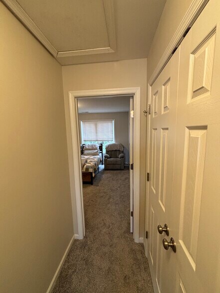 Building Photo - 1810 Broadway St