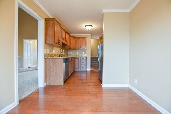 Building Photo - Pet Friendly Ranch with Bonus!