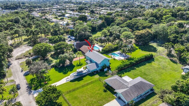 Building Photo - 6701 Hillside Ln