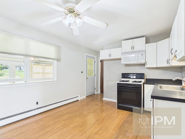 Building Photo - A home built for making memories — 4 Bedroom Home with Sunroom, Pool Table & More!