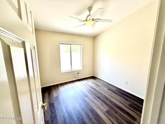 Building Photo - 7249 E Softwind Dr