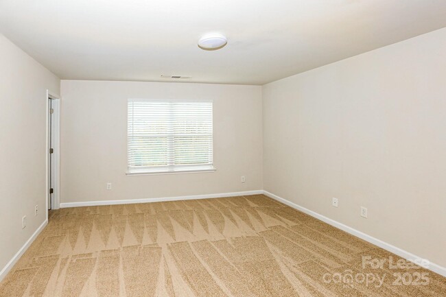 Building Photo - 7442 Sienna Heights Pl