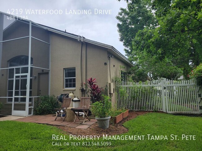 Building Photo - ***LUXURY LUTZ HOME