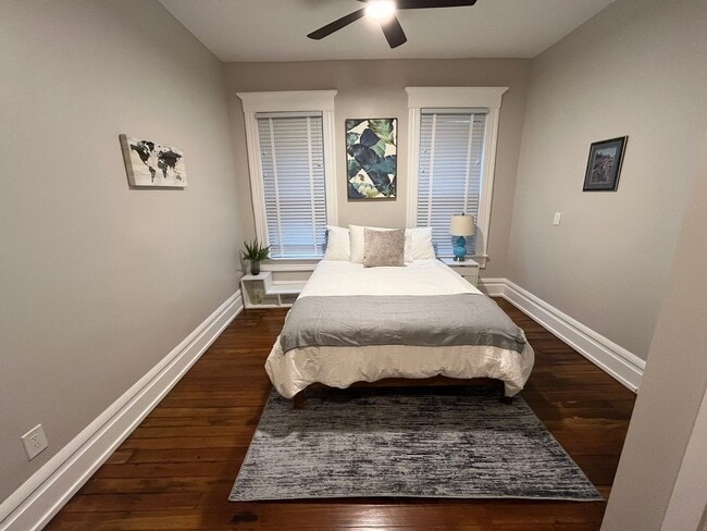 Building Photo - Dennison Ave 866-868 CR