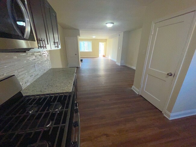 Building Photo - BRAND NEW 3 BED 2.5 BATH HOME FOR RENT.