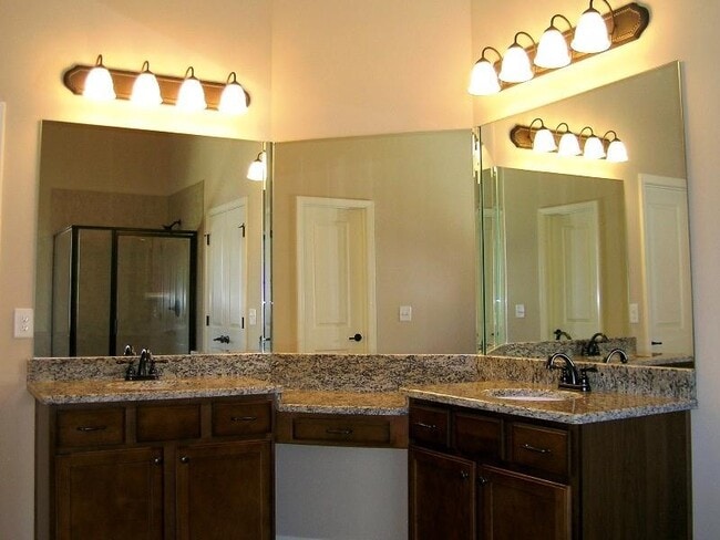 Building Photo - 1630 Bramble Bush Way