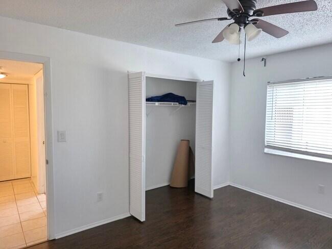 Building Photo - 605 N Keene Rd