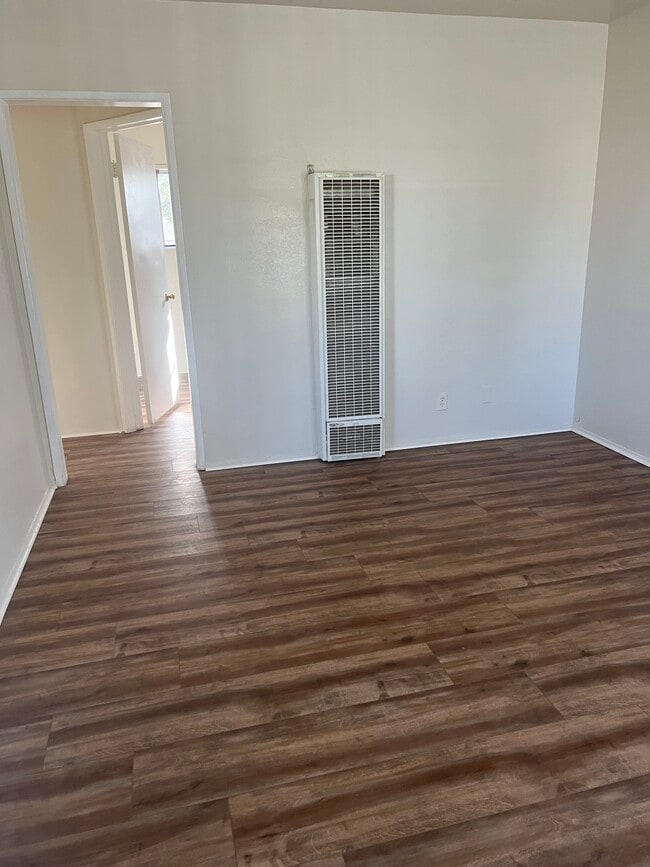 Living Room (2) - 108 W 105th St