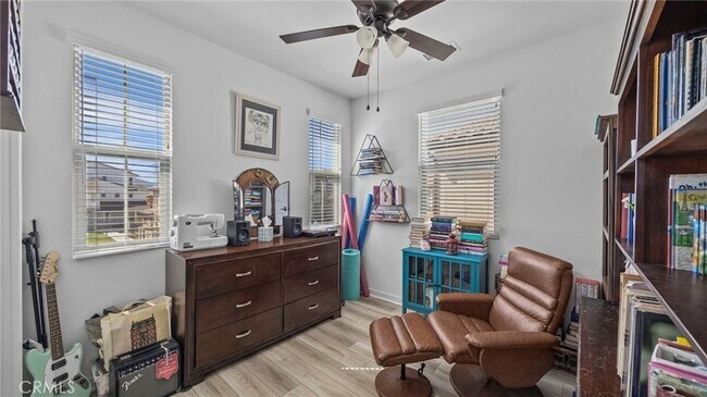 Building Photo - 16282 Meadowhouse Ave